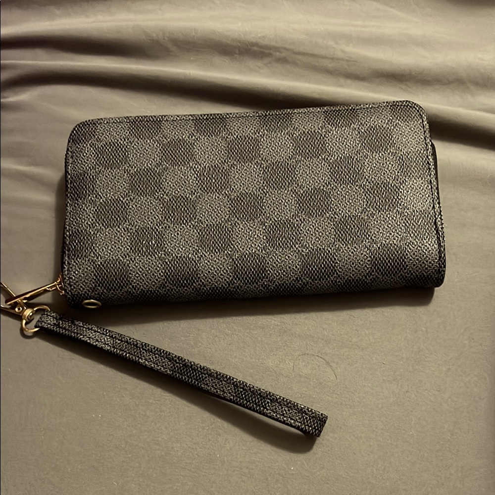 Wristlet